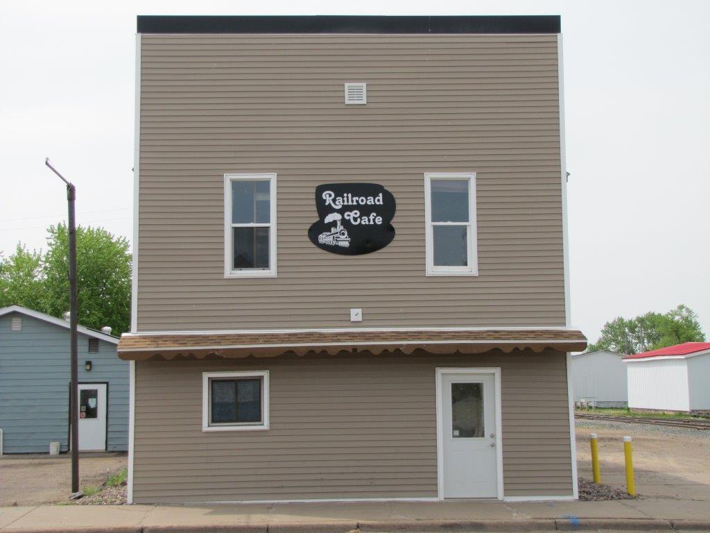 706 W Main St, Cameron, WI 54822