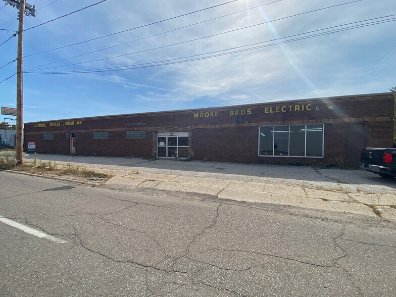 2602 Leith St, Flint, MI for sale - Primary Photo - Image 1 of 1