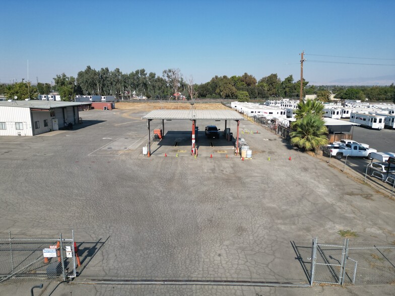 1800 Golden State Rd, Bakersfield, CA for lease - Building Photo - Image 2 of 6