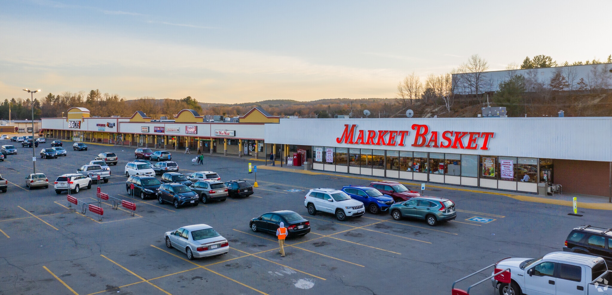 353385 John Fitch Hwy, Fitchburg, MA 01420 John Fitch Plaza