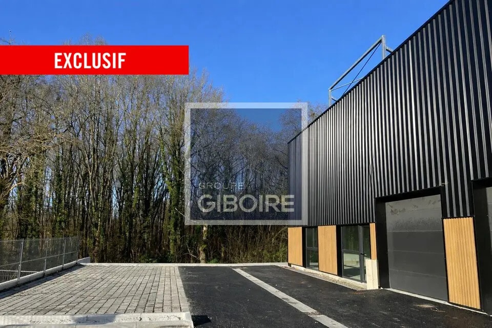 Vente Entrepôt 223 m² - Photo 1