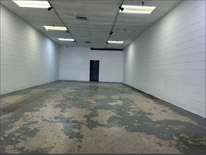37 NW US Highway 19, Crystal River, FL for lease Interior Photo- Image 1 of 3