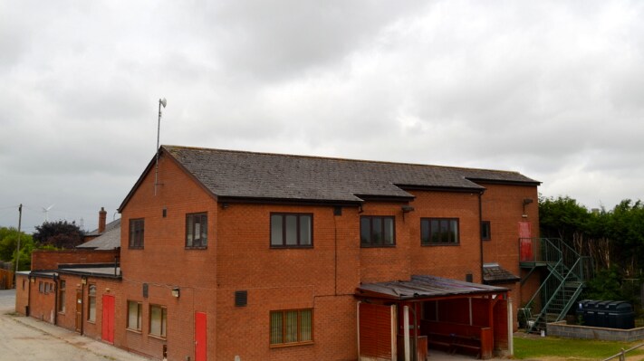 112 Station Rd, Scunthorpe for lease Primary Photo- Image 1 of 2