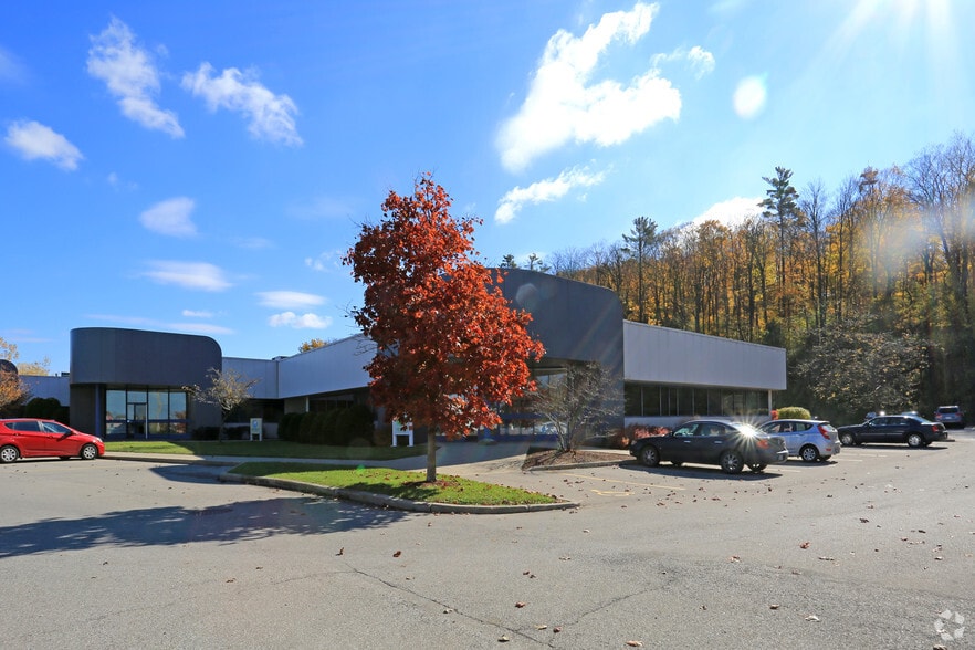 100 Conestoga College Blvd, Kitchener, ON for sale - Primary Photo - Image 1 of 1