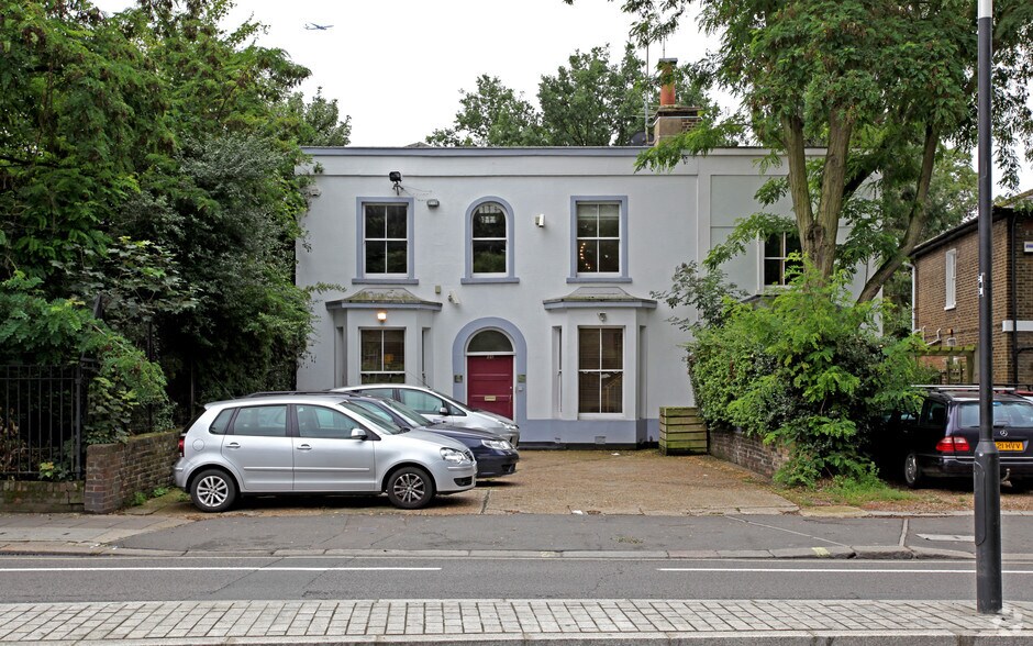 261 Goldhawk Rd, London for sale - Primary Photo - Image 1 of 1
