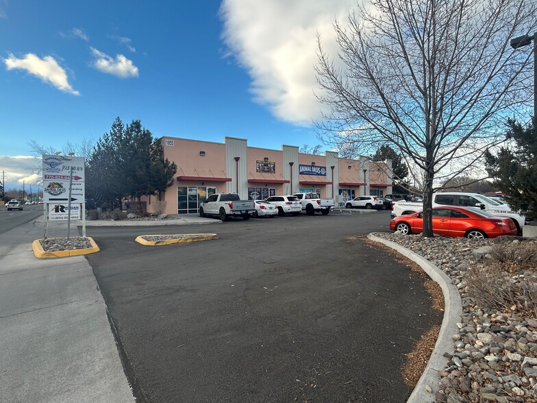 1855 E Peckham Ln, Reno, NV for lease - Building Photo - Image 1 of 14