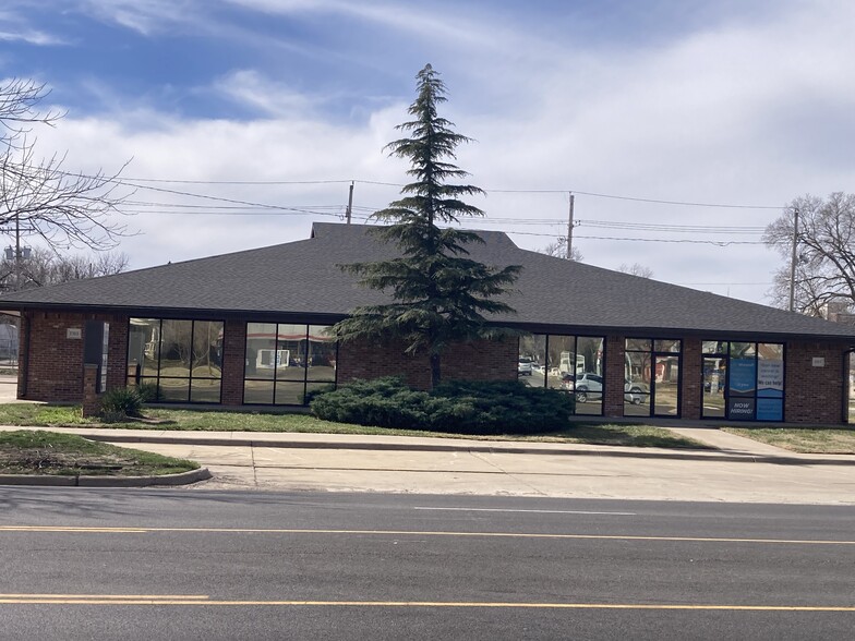 1315-1317 SW 6th Ave, Topeka, KS for lease - Building Photo - Image 3 of 4
