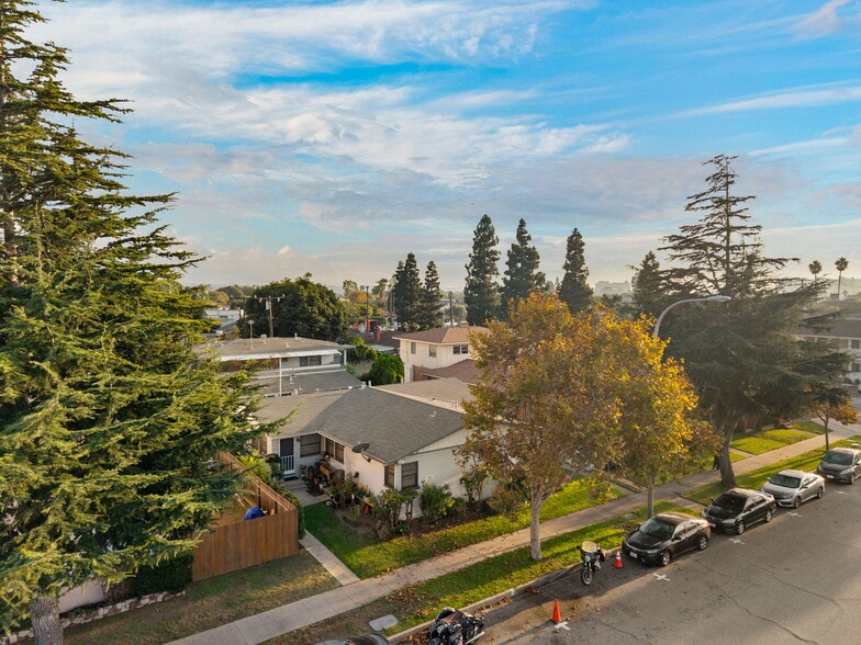 12510 Washington Pl, Los Angeles, CA for sale - Building Photo - Image 2 of 11