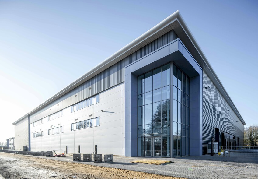 Denham Way, Rickmansworth for lease - Building Photo - Image 2 of 92