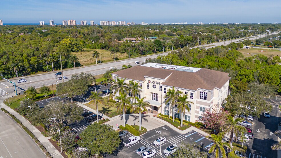 1395 Panther Ln, Naples, FL for lease - Building Photo - Image 3 of 16