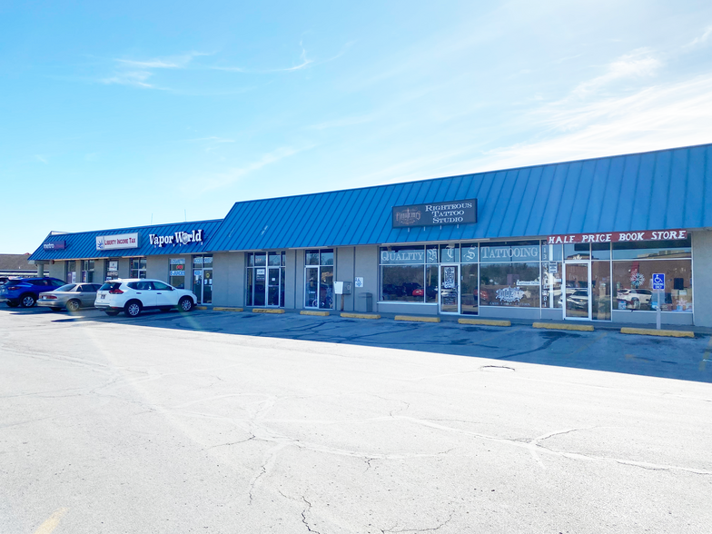 2920 S 4th St, Leavenworth, KS for lease - Building Photo - Image 1 of 6