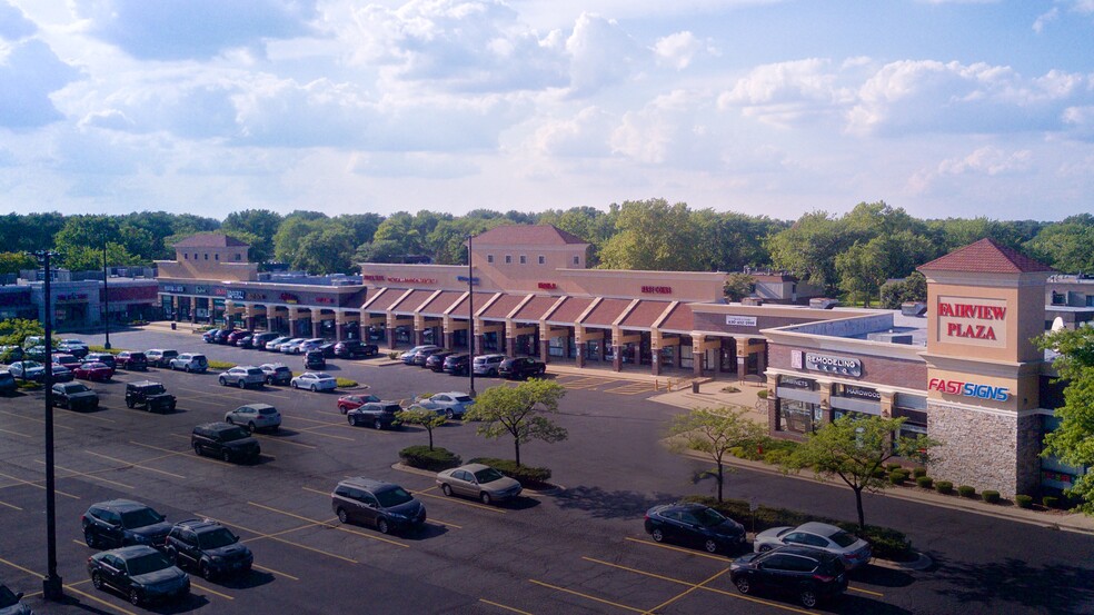 400-458 W 75th St, Downers Grove, IL 60516 - Fairview Plaza Shopping ...