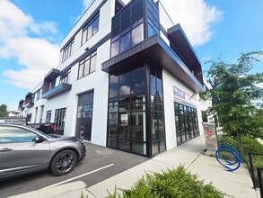 19975 56 Av, Langley, BC for lease Building Photo- Image 1 of 6