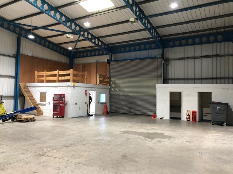 Ty Coch Way, Cwmbran for lease - Building Photo - Image 2 of 6