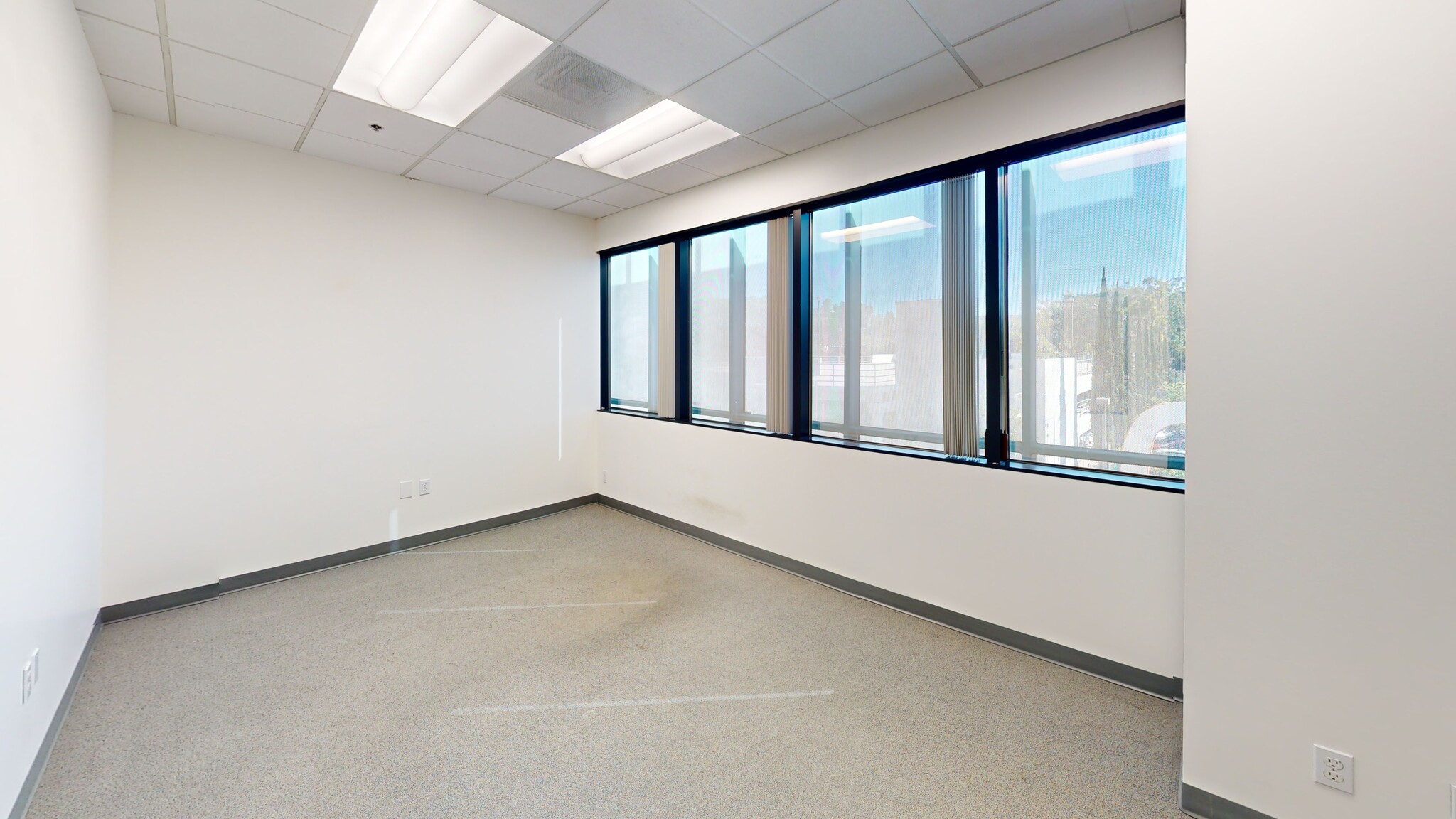 10680 Treena St, San Diego, CA for lease Interior Photo- Image 1 of 5