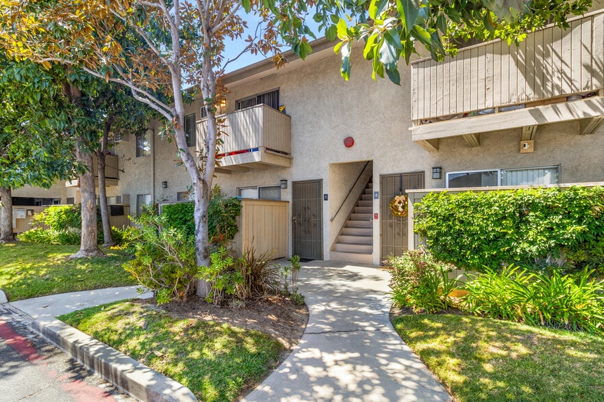 11245 Barnwall St, Norwalk, CA for sale - Building Photo - Image 2 of 3