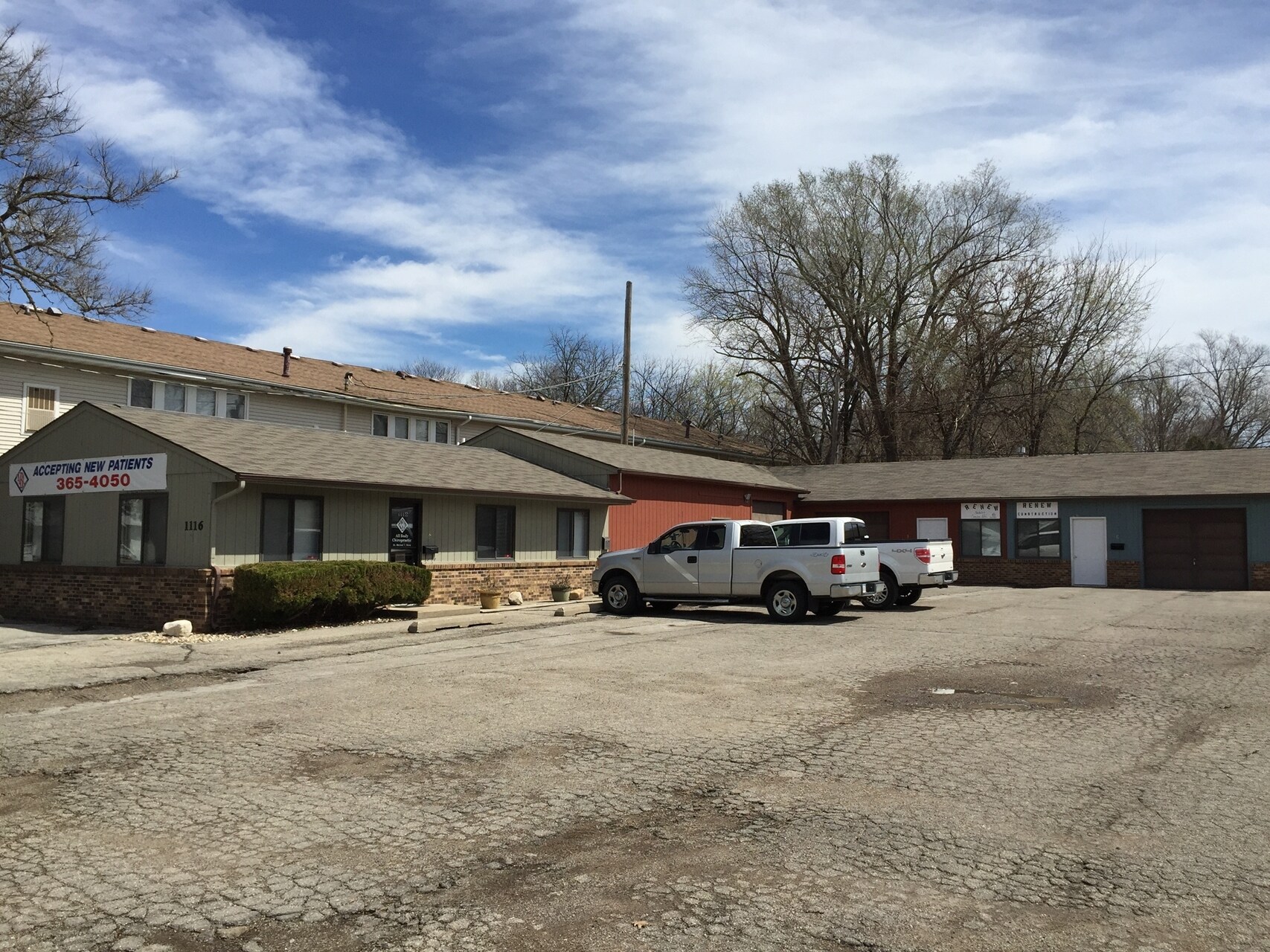 1116 Center Point Rd, Cedar Rapids, IA for sale Primary Photo- Image 1 of 1
