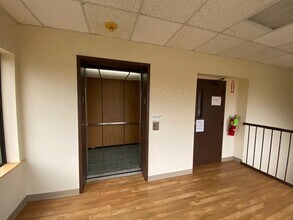 2751 Dixwell Ave, Hamden, CT for lease Interior Photo- Image 1 of 8