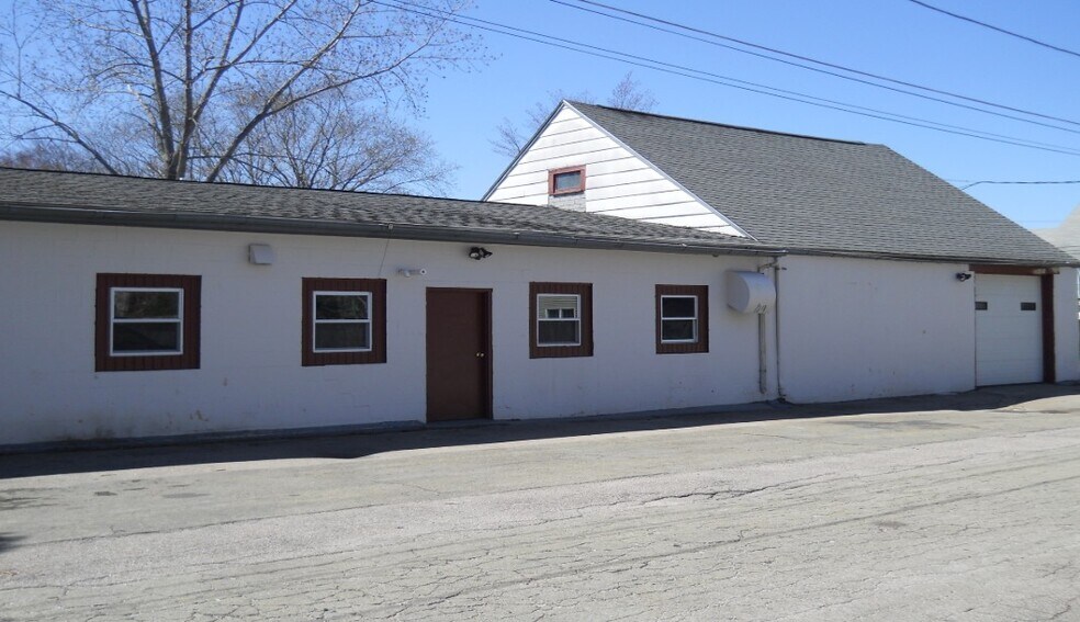 11 Summer St, Bellingham, MA for sale - Primary Photo - Image 1 of 2