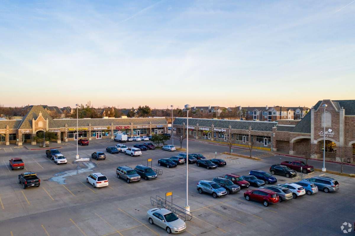 10600-10700 S Pennsylvania St, Oklahoma City, OK for lease Building Photo- Image 1 of 1