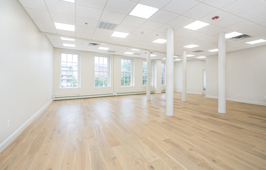 101 Dyer St, Providence, RI for lease - Interior Photo - Image 2 of 8