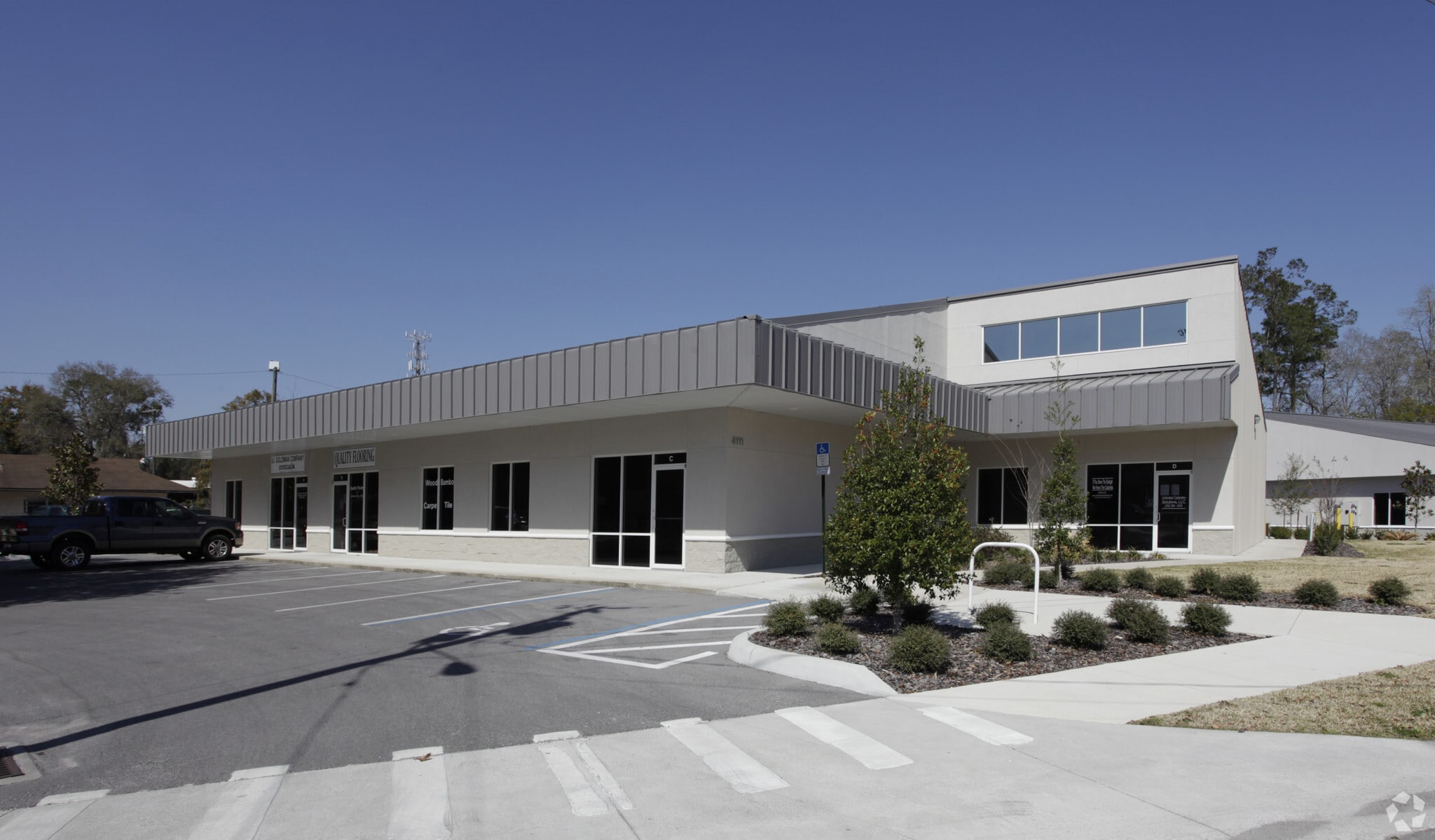 4111 NW 6th St, Gainesville, FL for lease Primary Photo- Image 1 of 2