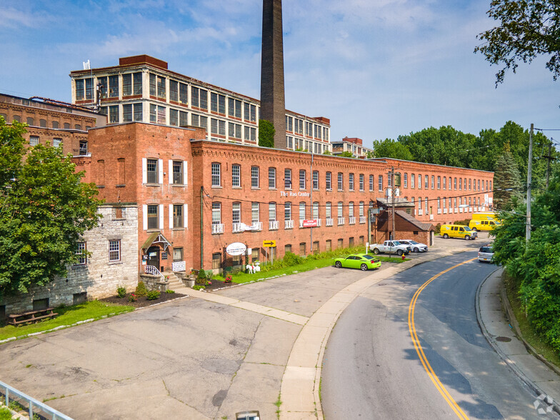 100-140 Church St, Amsterdam, NY for lease - Building Photo - Image 2 of 3