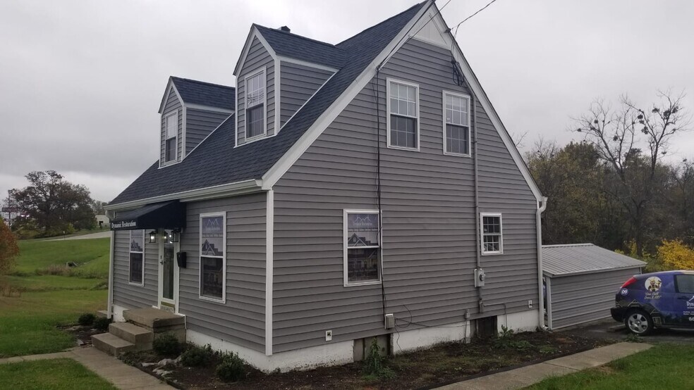 207 Versailles Rd, Frankfort, KY for sale - Building Photo - Image 1 of 1