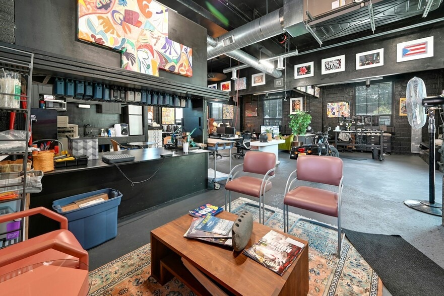 259 Kinderkamack Rd, Hackensack, NJ for sale - Interior Photo - Image 2 of 28