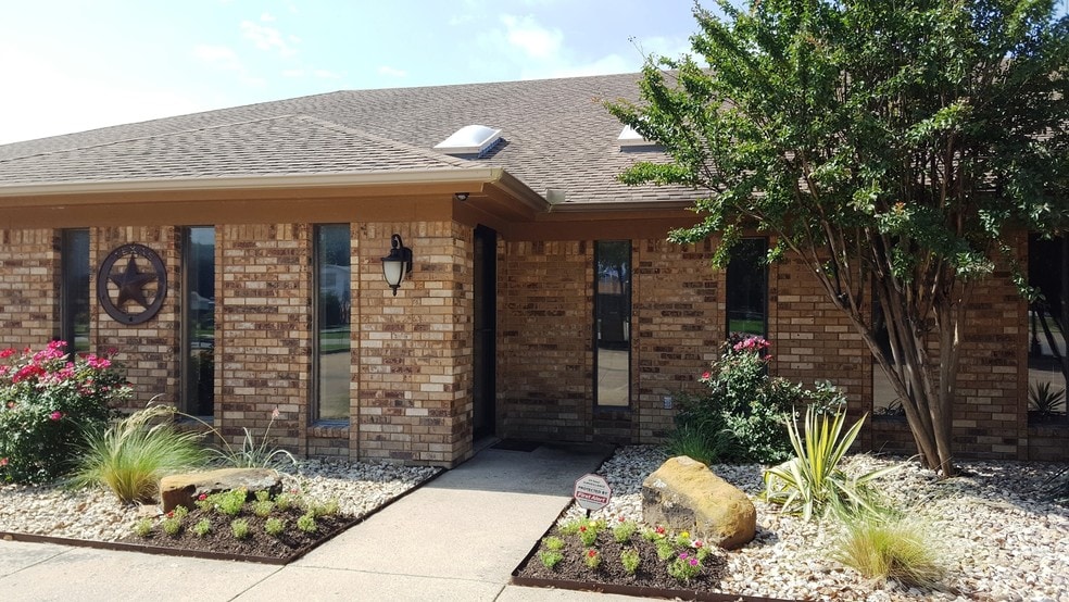 5710 Watauga Rd, Watauga, TX for lease - Building Photo - Image 3 of 34