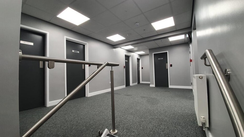 85-87 Market St, Bolton for lease - Building Photo - Image 3 of 6