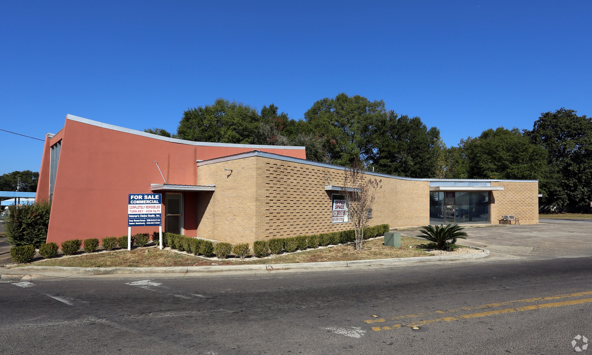 154 W Hickory Ave, Crestview, FL for sale Primary Photo- Image 1 of 1