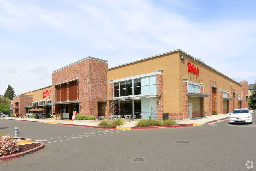 2075 Fair Oaks Blvd, Sacramento, CA 95825