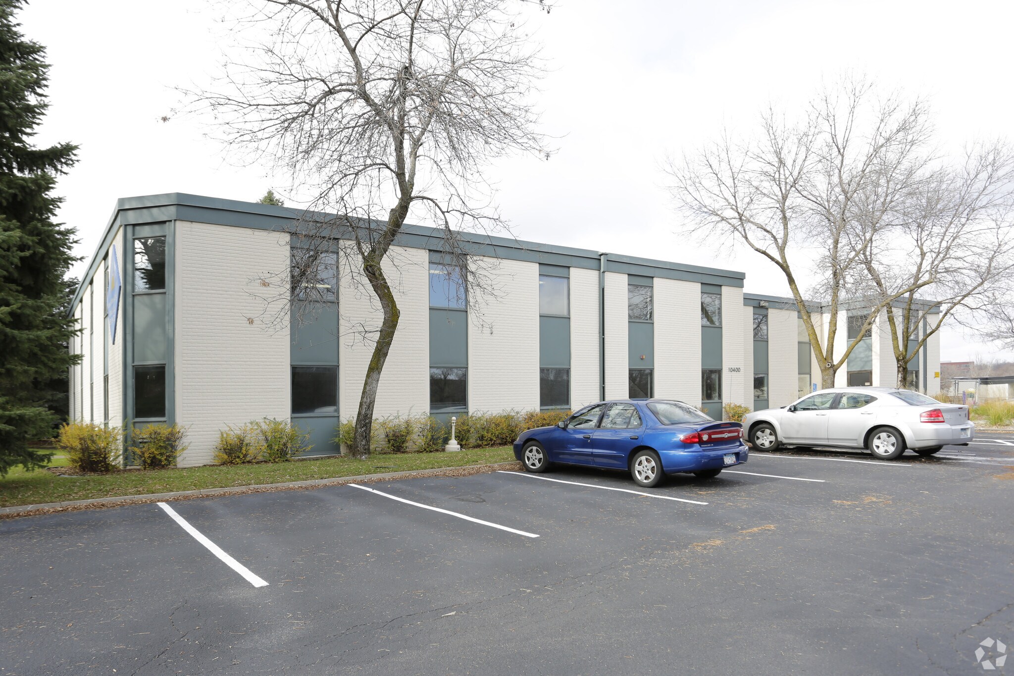 10400 E Bren Rd, Minnetonka, MN for sale Primary Photo- Image 1 of 1