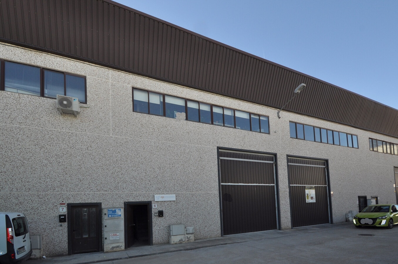 Quer, GUA 19209 - Unit Puerta 06 - - Interior Photo - Image 1 of 7