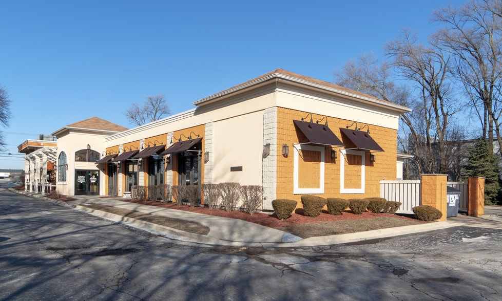 1565 W 75th St, Woodridge, IL for sale - Building Photo - Image 2 of 17