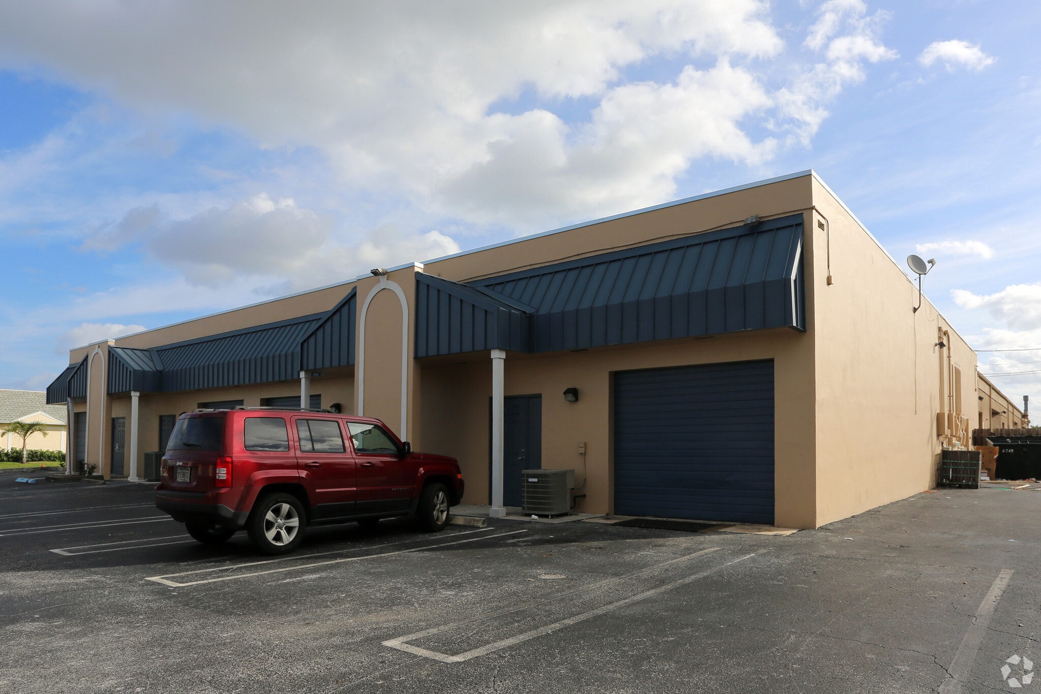 2910 Commerce Park Dr, Boynton Beach, FL for lease Primary Photo- Image 1 of 4
