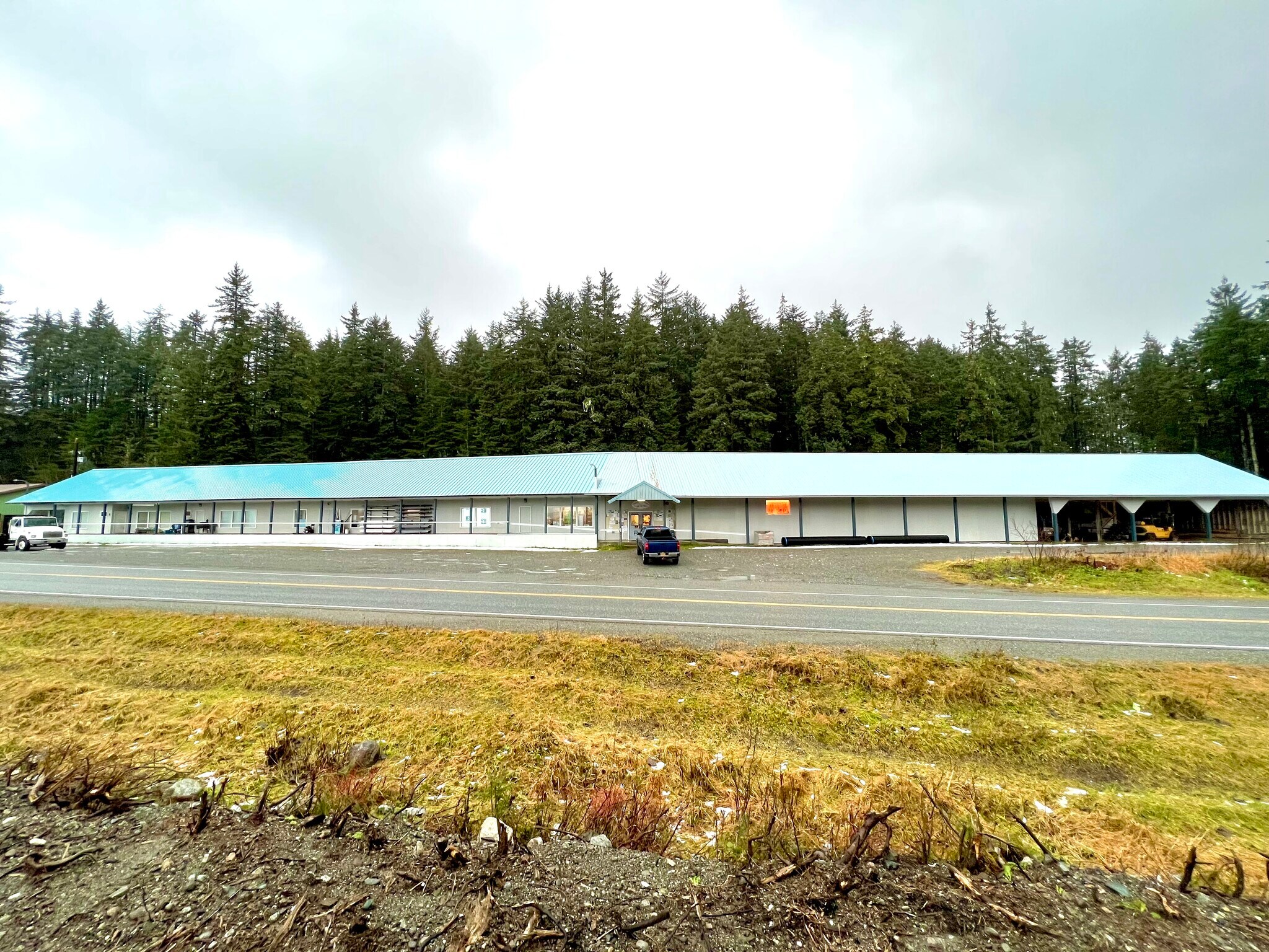 131 Mallott Ave, Yakutat, AK 99689 Yakutat Hardware for Sale