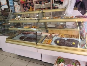 Retail in Madrid, Madrid for lease Interior Photo- Image 2 of 5