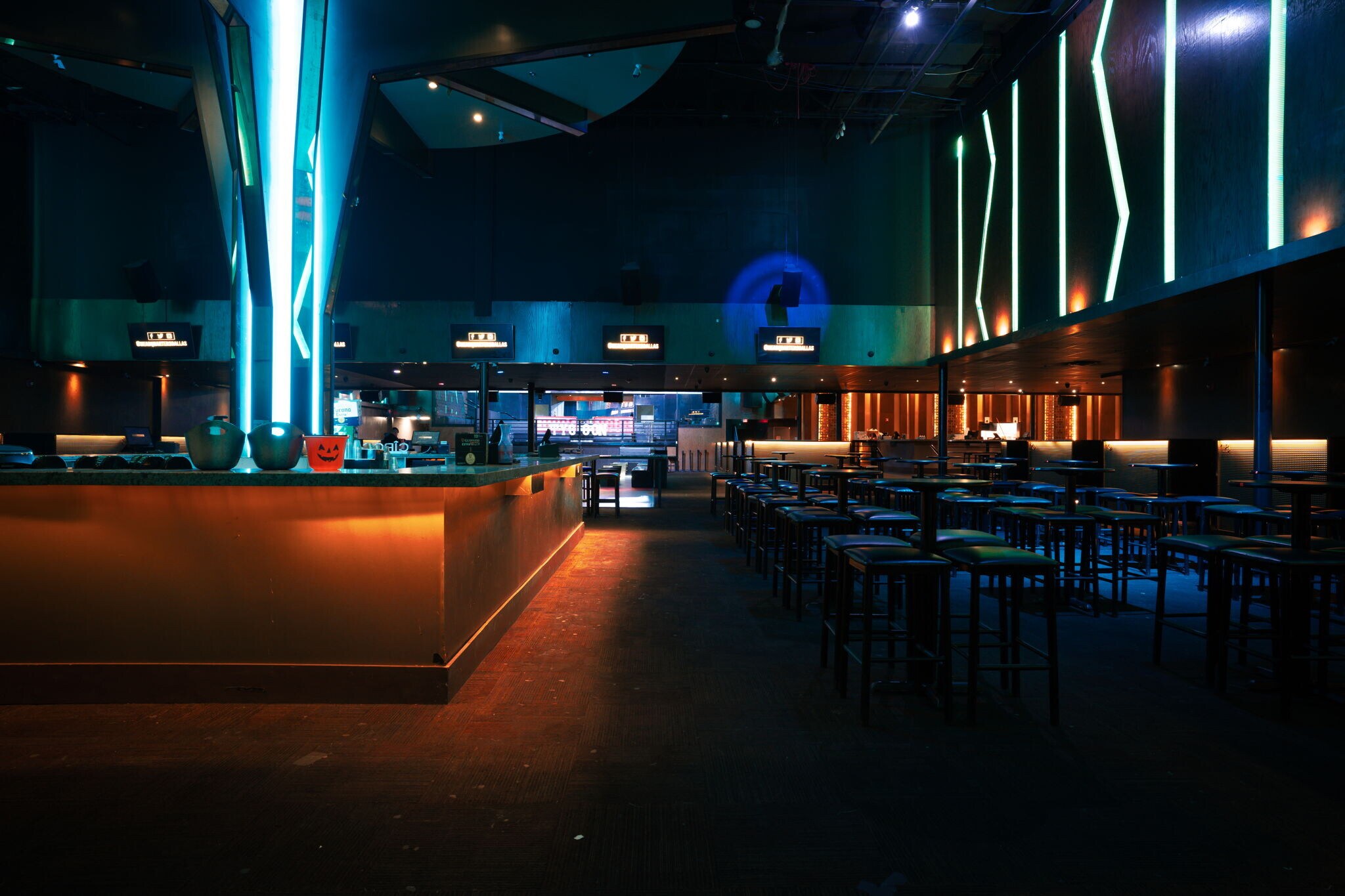 2443 Walnut Hill Ln, Dallas, TX 75229 - Head Quarters Night Club | LoopNet