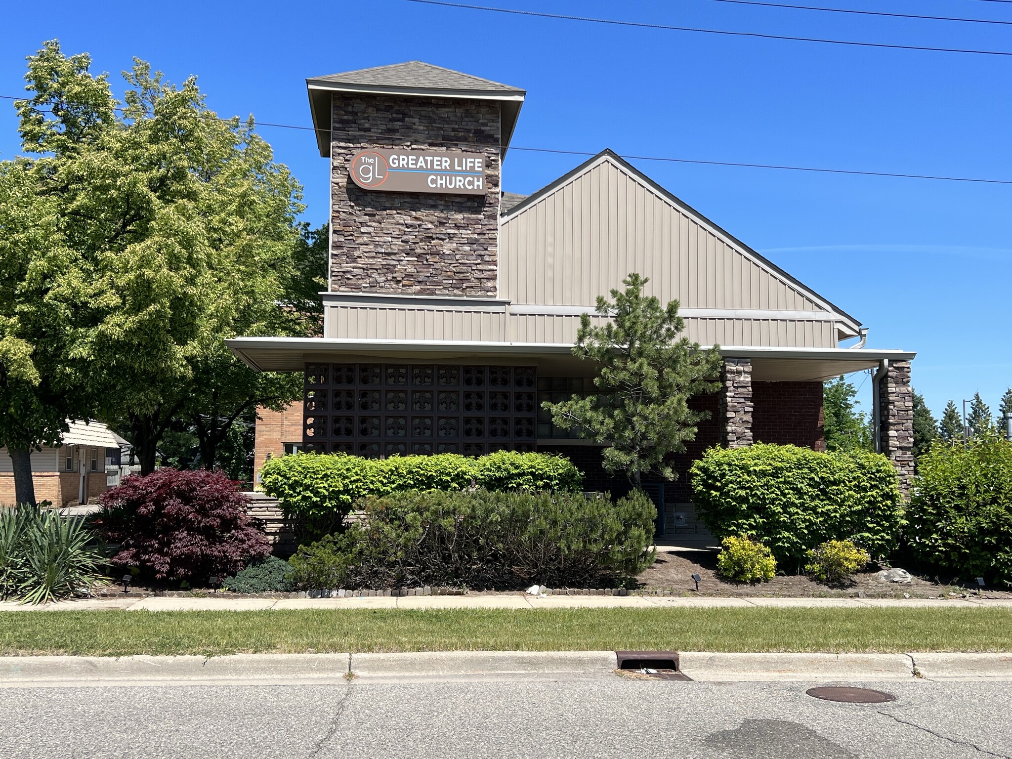 7847 McClellan St, Utica, MI for sale Building Photo- Image 1 of 1