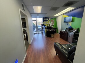 8982-9050 Hornbaker Rd, Manassas, VA for lease Interior Photo- Image 2 of 10