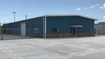 142 W 44th St, Corpus Christi TX - Warehouse