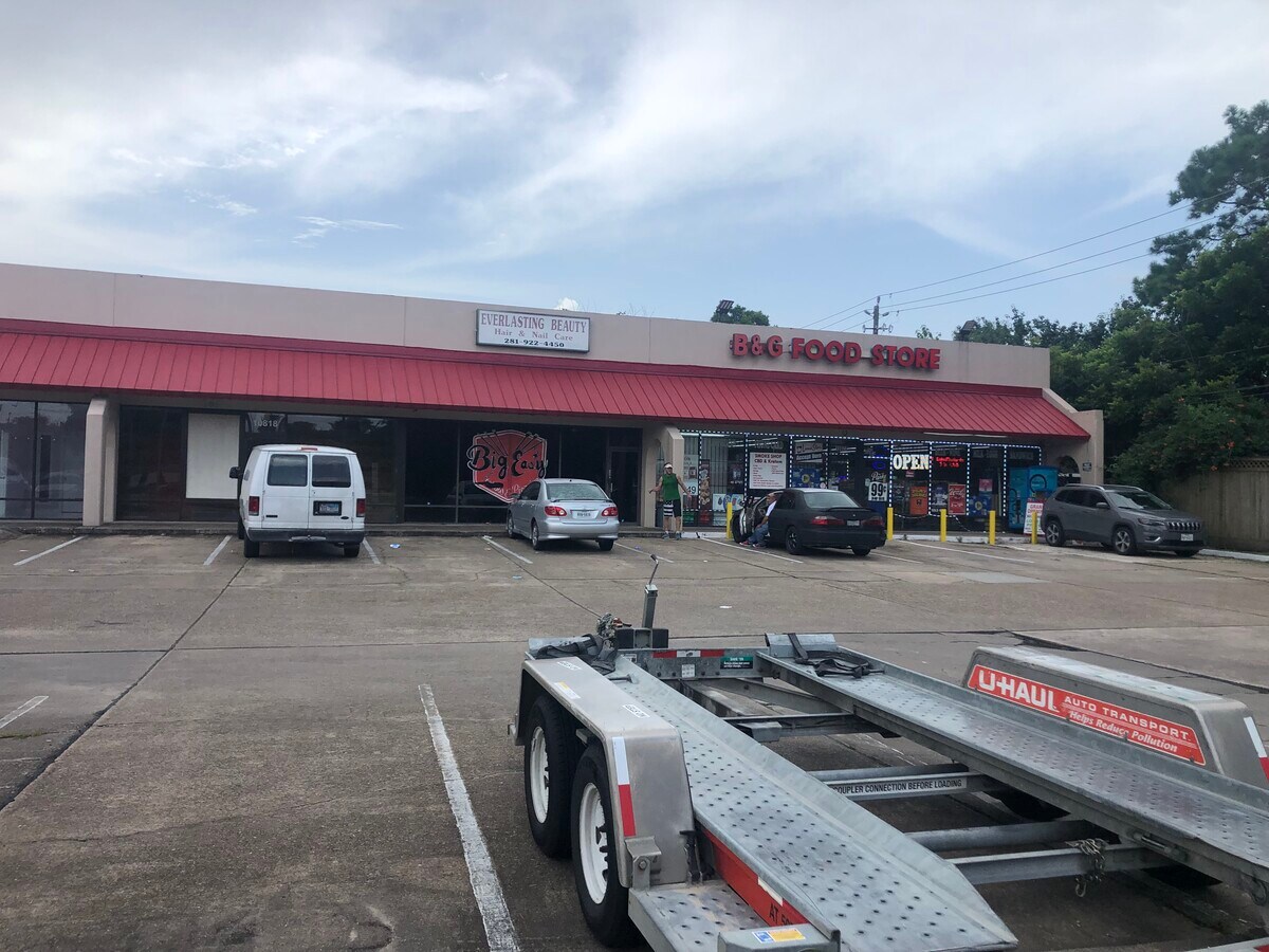 10802 Hughes Rd, Houston, TX 77089