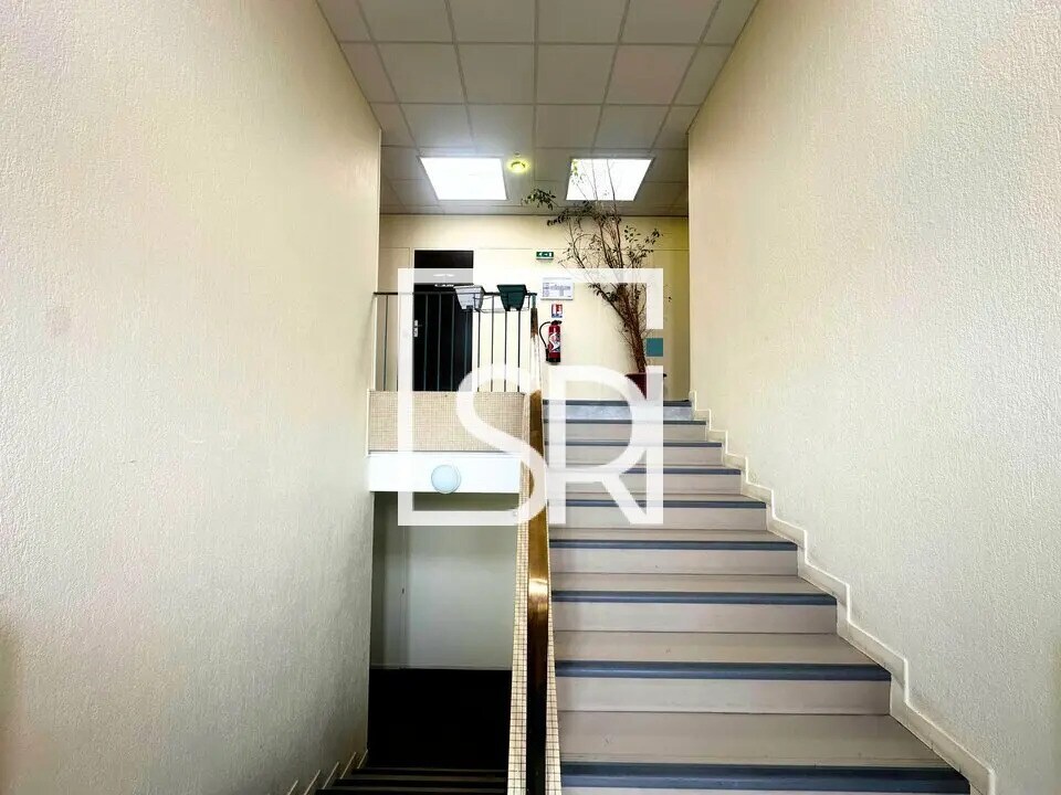 Office in Cournon-d'Auvergne for lease Building Photo- Image 1 of 58