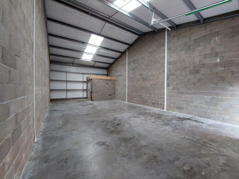 13 New Craigie Retail Park, Dundee for lease - Building Photo - Image 2 of 4