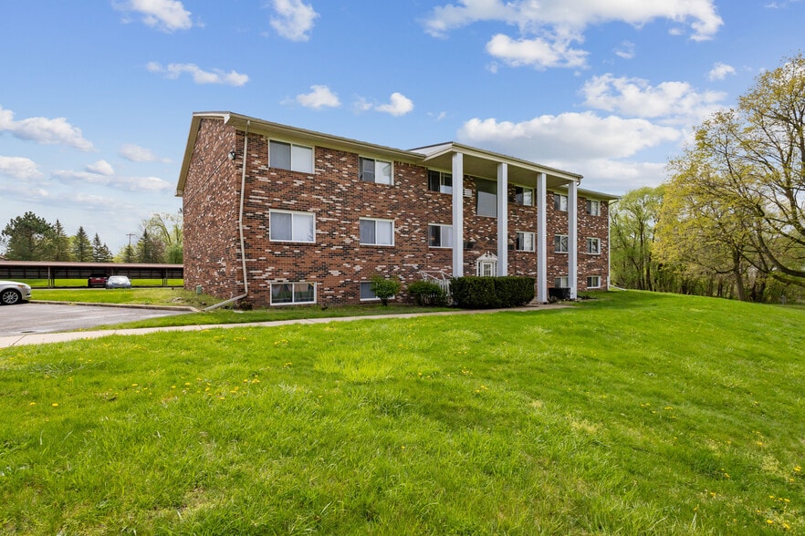 186 1st St, Olivet, MI for sale - Building Photo - Image 2 of 15