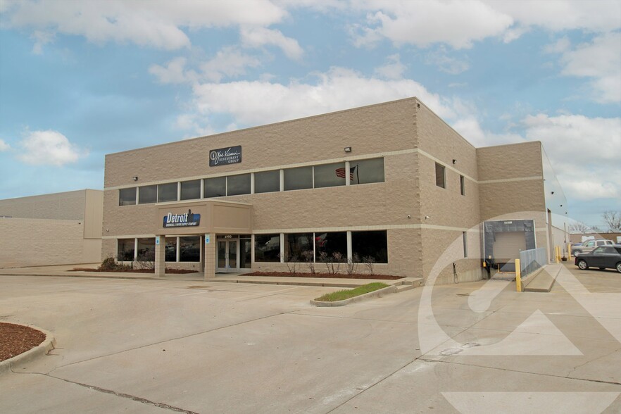 6990 Murthum Ave, Warren, MI for lease - Primary Photo - Image 1 of 1