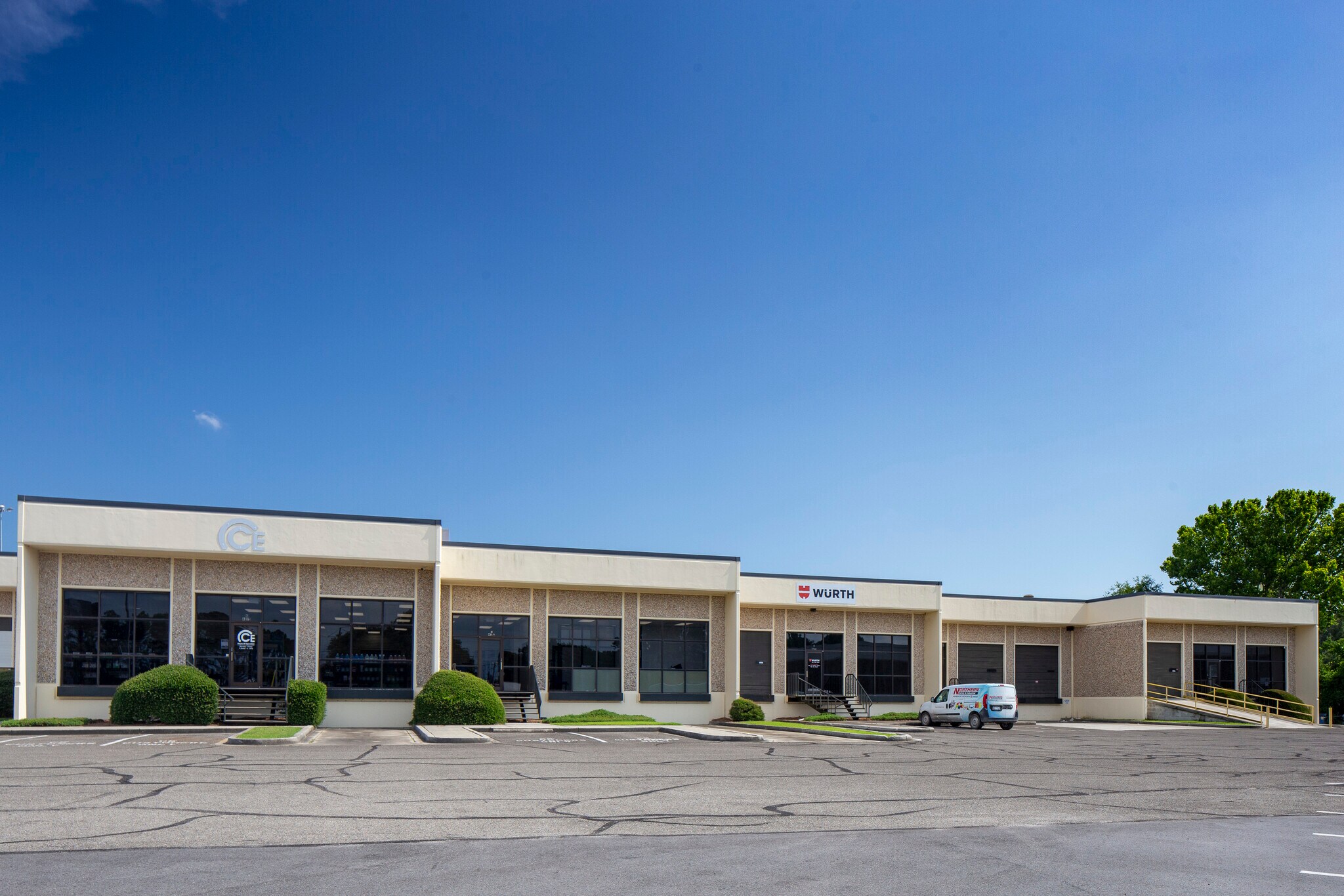 4275 Arco Ln, North Charleston, SC for lease Building Photo- Image 1 of 15