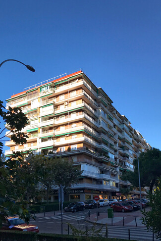 More details for Calle Porto Lagos, 1, Alcorcón - Multifamily for Sale